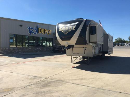 2016 FOREST RIVER SABRE 330CK FIFTH WHEEL
